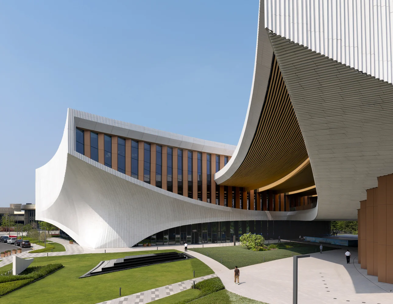 ZHA's Songshan Lake Exhibition and Performance Center Opens in Dongguanm, China ZHA's Songshan Lake Exhibition and Performance Center Opens in Dongguanm, China